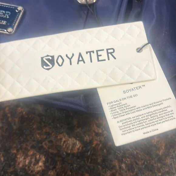 🎈NWT Soyater cross bag easy to clean navy bl water resistant ultimate organizer - Picture 3 of 5